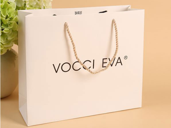 服(fú)飾手提袋(dài)